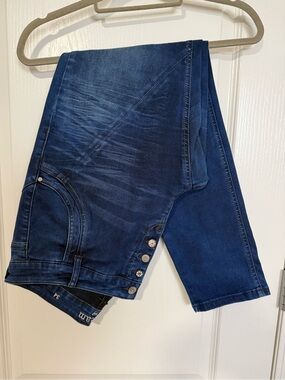 Cream Dark Blue Button-Fly Jeans
